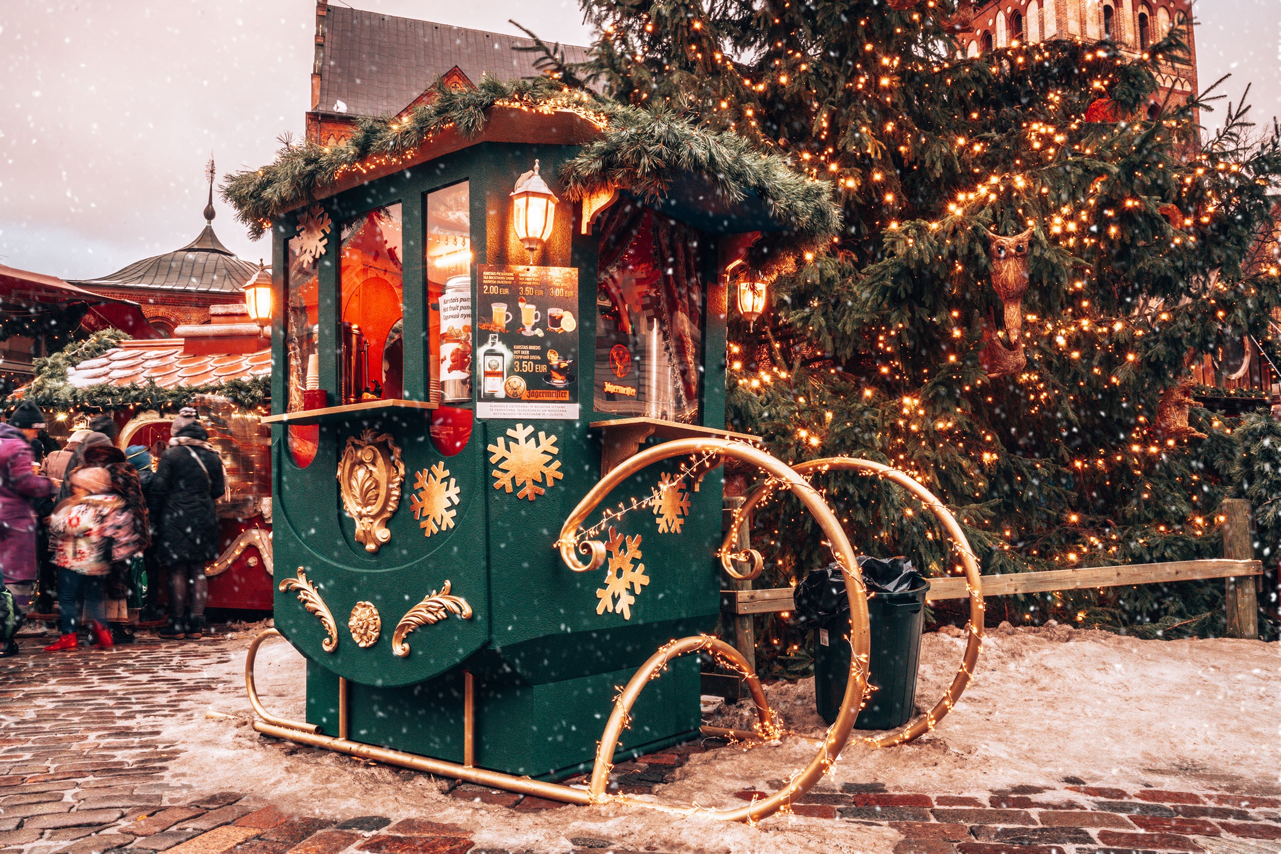 Christmas market scene